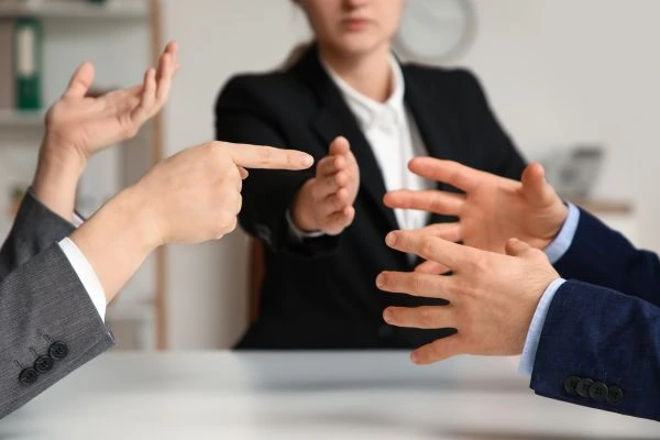 How Can Divorce Mediation Help You Avoid Court Redruth